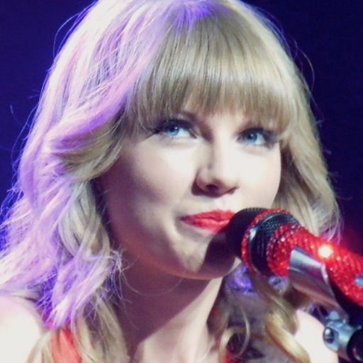 Hi Taylor Swift. Thank you for being a good inspiration to me & all of us. Hope I can see you soon.
Instagram: @tswift_hibacs | 9/2/14 .