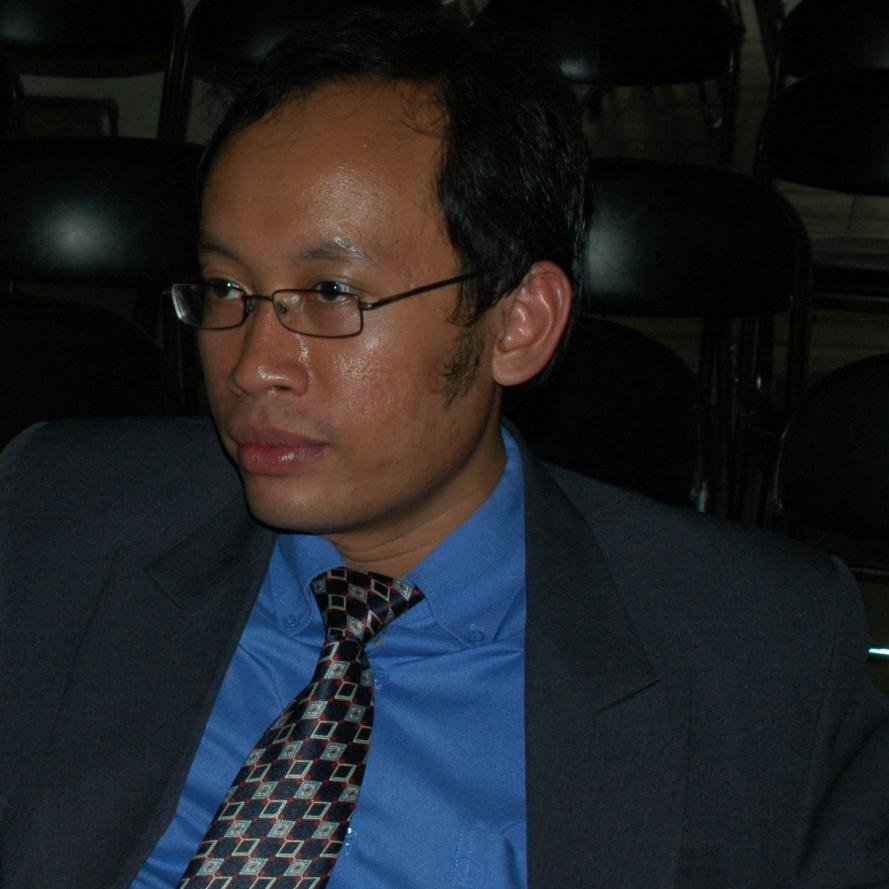 ariefhendra's profile picture. Lecturer in an intersection of education and technology. An avid blogger. A freelance translator. One curious programmer. An engineer who loves tinkering