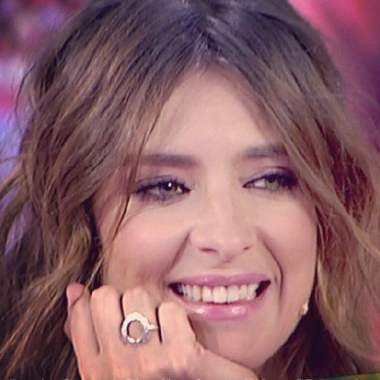 Club de fans de la maravillosa periodista,presentadora y escritora @SandraBarnedaa. Admiramos su forma de expresarse y de transmitir.Desde aquí la apoyaremos!