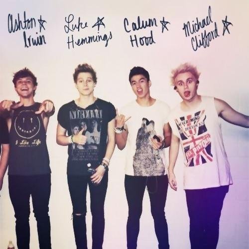 5SOS Fan Account..New, quotes, rumors and all about Ashton Irwin Calum Hood Michael Clifford and Luke Hemmings :)