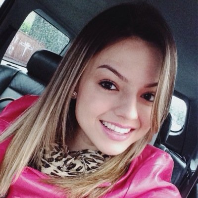 Acima de tudo em minha vida está Deus ...!