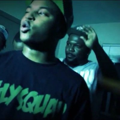 Wat up da names S.I.D. 
a nigga from VA Beach And im all about trees liquor bitches and dope ass music lifes a beach 
GreenLeaf