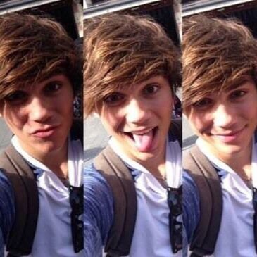 σвѕєѕѕє∂ ωιтн @georgeujworld @JoshUJWorld @JJUJWorld @JaymiUJWorld ғollσω мє