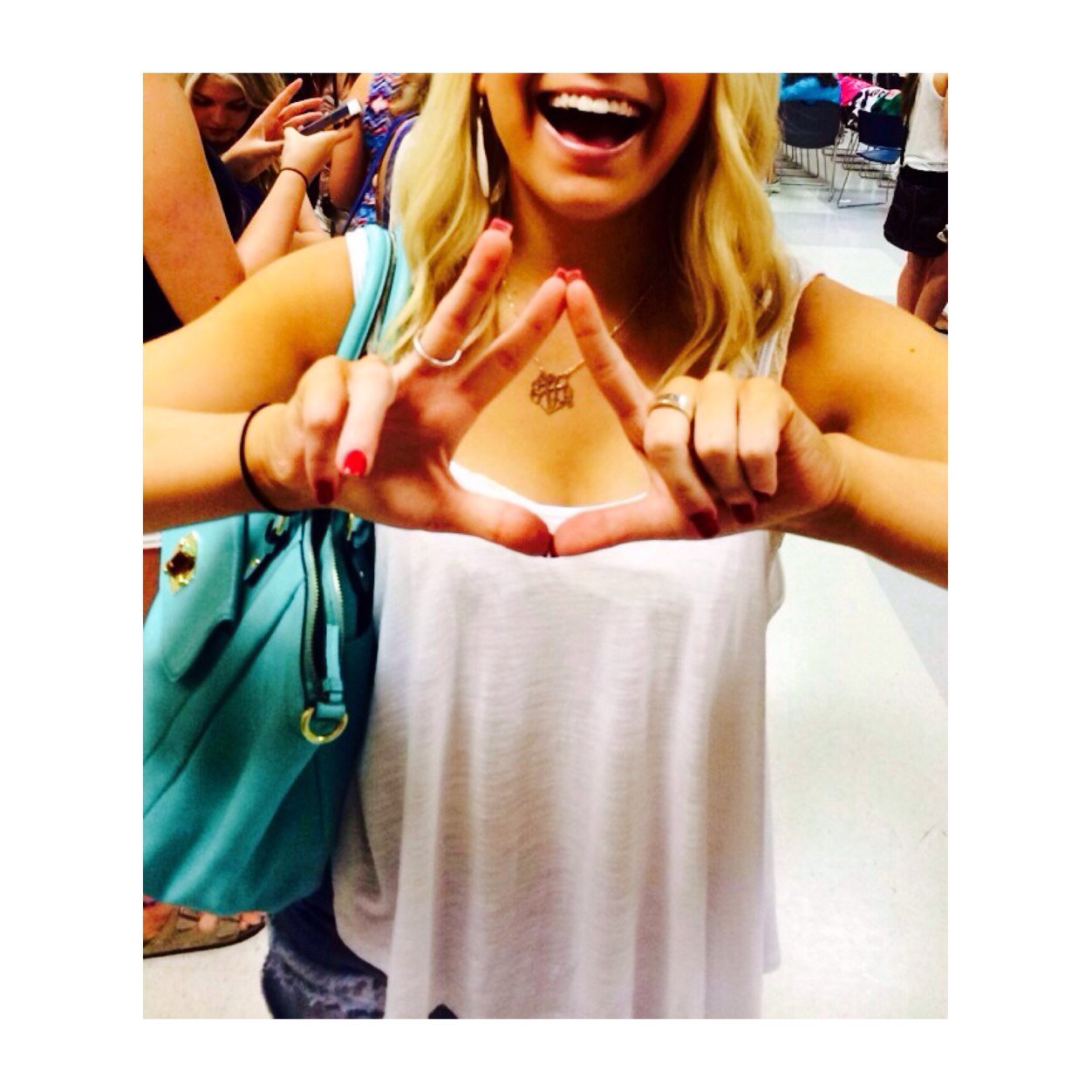 ⒶⓃⓄⓃ avi is me ·ｇｅｏｒｇｉａ ｓｏｗｎ & ｇｒｏｗｎ· | She's shootin whiskey singin 'Sweet Child of Mine' | my God is mighty to save † ~KAPPA DELTA~