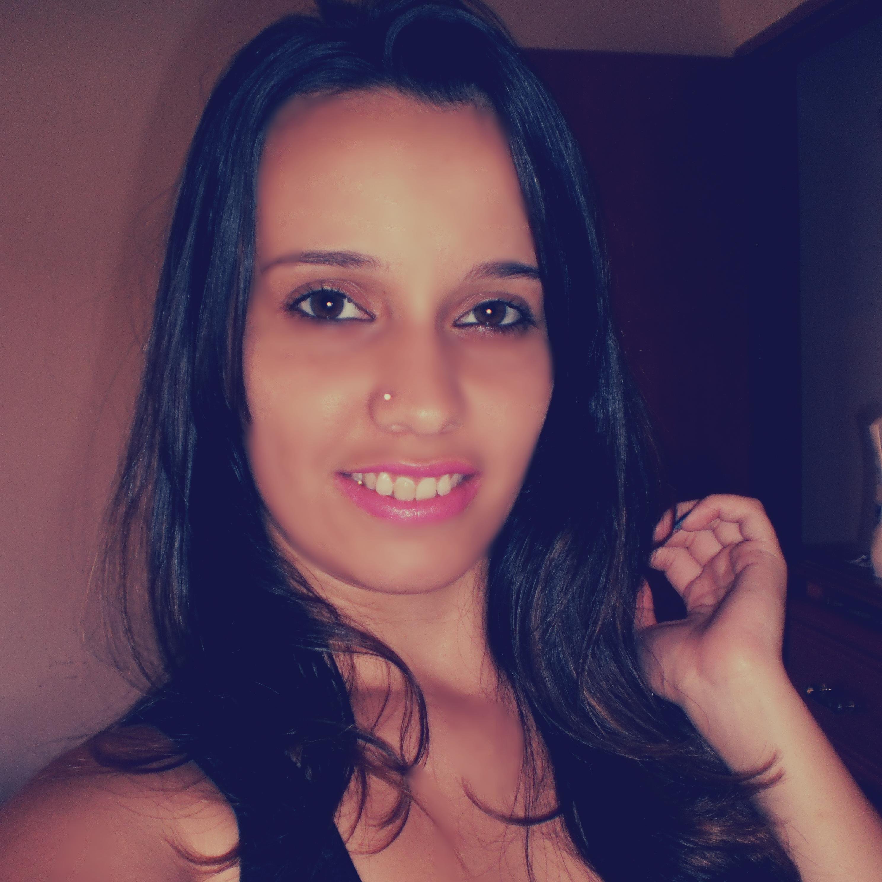 Felicidade é a única coisa que podemos dar sem possuir.