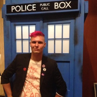 Nerd, punk, fashion design student, cosplayer, gamer, beer snob
