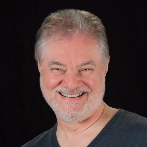 Publicitário / Diretor e Produtor de Som / Diretor dos Sites: http://t.co/yCJCYPStBa e http://t.co/BGgoCu7z0R / Palmeirense - Campeão do Século