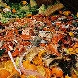 Fellow Singaporeans! Do you know that food waste can be recycled? Segregate and recycle your household food waste. Follow us to learn how!