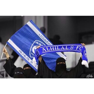 ‏‏‏‏‏مآني من البنات إلليَ تعشق لهآ بنت ، أنا مايمليَ عيني إلا رزت شمآغه آلولايآت آلمتحده آلشمريه ..- الهلااآل