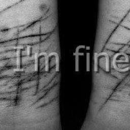 Inservible/Invisible/Fea/Gorda/Suicida/Muerta/Hundida/Rota/Jodida.