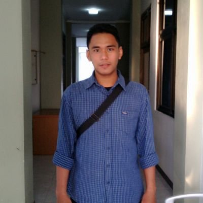 Big Size: Extra Large/32
ilmu komunikasi, UTM