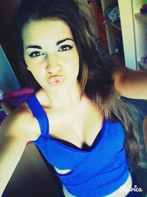 tu me tienes loco tu pelo tu sonrisa tu mirada tierna cada vez que bailas siento que me elevas estar contigo eso lo que yo quiera!! nyno teamoo