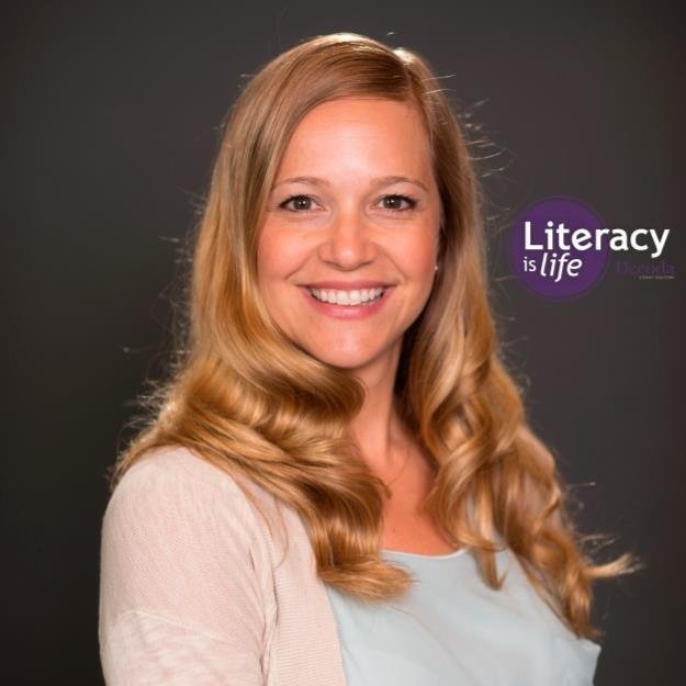 Mom, wife, teacher, literacy advocate, cross-fitter, loves the beach!