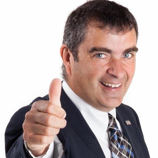 Expert-conseil en électrification des transports chez Bornes Québec. Spécialiste pub et du marketing, la vie est belle https://t.co/87nTzS4l5K