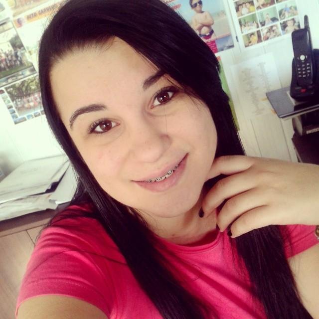 Certas coisas podem ter me feito sofrer, mas elas simplesmente precisavam acontecer pra me fazer crescer.
