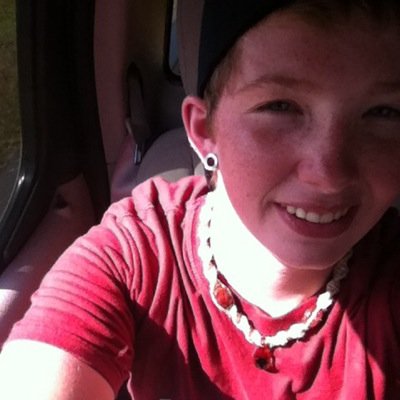 Lauren. 19. I try not to be a bitch, but hey people shouldnt be little shits. Rebecka(: 2/8/13. sharks are kinda my thing!