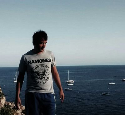 lenzmarini's profile picture. 