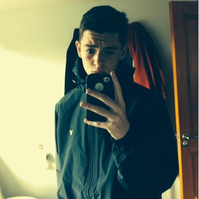 15, Sheep Shagger and proud. Don't take my tweets seriously.