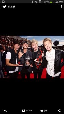 ♥Michael Clifford♡Ashton Irwin♥Calum Hood♡Luke Hemmings♥