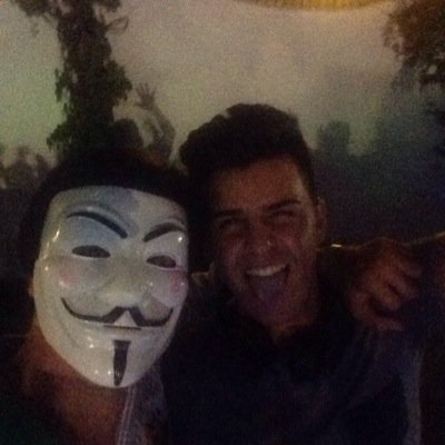 Uno mas. Soy loco porque vivo en un mundo que no se merece mi sensatez. RR.PP de Buddha