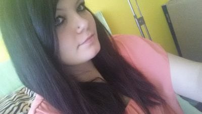 Pls follow me i follow everyone back! Thank you :** :) I love all my followers :*