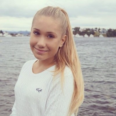 martine0419's profile picture. 