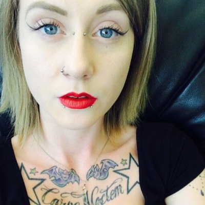 _JennBunnii's profile picture. • Princess • Piercer • Georgia • VW • Cheese Fries • Cats • Tattooed • Hopeless Romantic • 23•