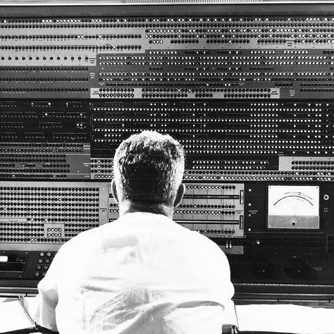 WiseManIBM's profile picture. After decades of #IBM reselling experience with @ConRes, I'm passing my knowledge on to you with The Twitters. Note: Stay off my lawn.