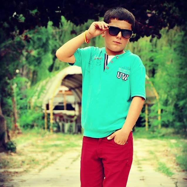 SENİ SEVİYORUM
