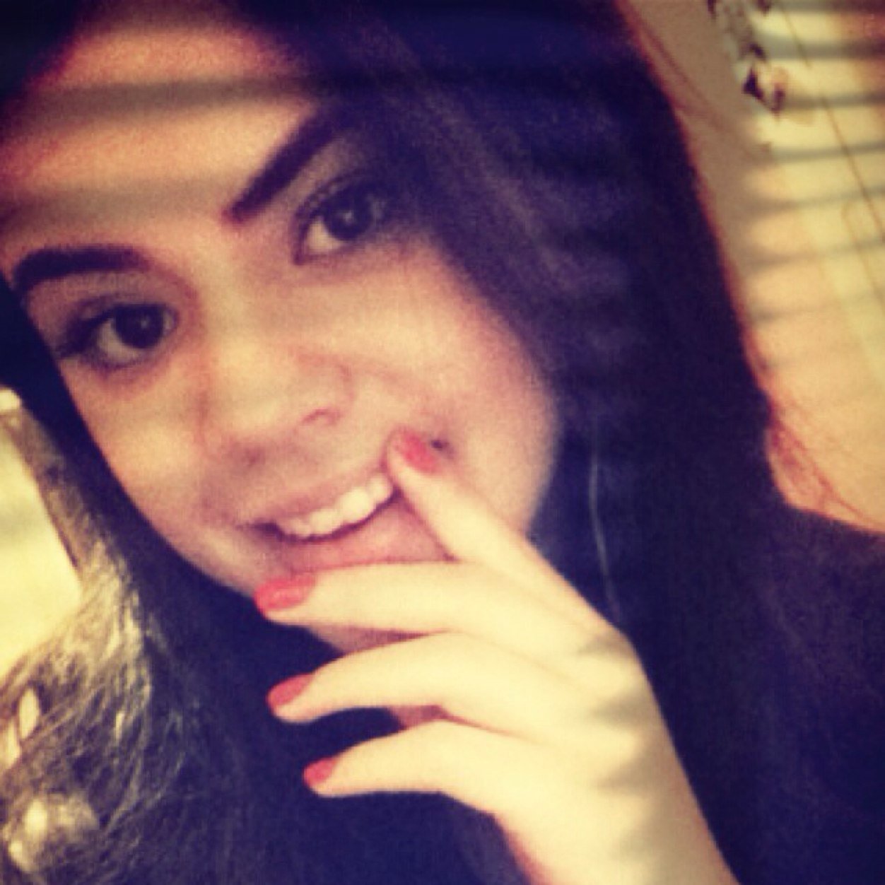 19, sagitariana, estudante de economia, mineira, Brasil. Follow me ☺️