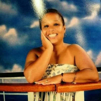 samlizjose's profile picture. 