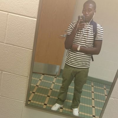 And these niggas snkes ian rockin with everybody an if any nigga got problems we got choppas fa err body -LIL HERB #FREEPAT  $MONEYFOLD$