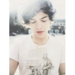 hiiii this is a free follow from @floodstyles !!!
follow her she follows back :))