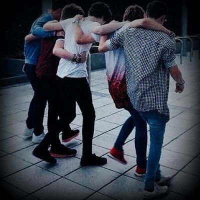 sim vida venci a corrida dos espema pra ama esses gay :') @overloadmusic