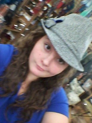 hi im. amelua. and im bi and.  I love reading writibg and. science