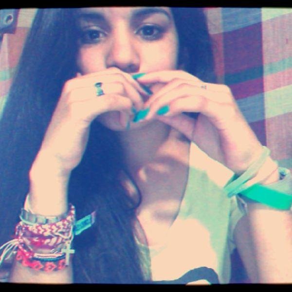 Holaaaaaaaaaa! Me seguis? Te sigo :D Besos♥