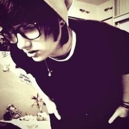 i'm Shane. i'm 17. gay. single. i miss him..