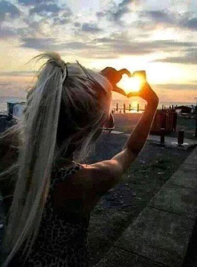 #18-year-old_girl# Civil Engineer@CUFE#Egyptian #Muslima&proud^_^ #R4bia 3 (Adore fashion and music)#suppot_Gaza