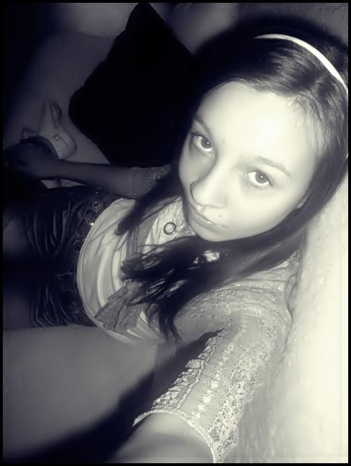 so. i'm from Poland and I'm fan Justin Bieber. he's so cute and awesome. ; * love you.