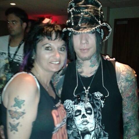 A lover of rock and roll music, travel, animals, and especially DJ Ashba..charlene.ceppi@yahoo.com