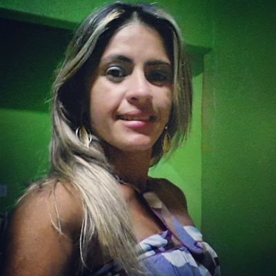 Hoje você chora pelos erros cometidos. Amanhã você sorri, mostrando ao mundo o que aprendeu com eles.