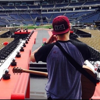 heartbects's profile picture. i wish that i could be like the cool kids.