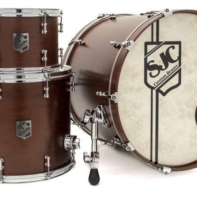 Its like iLikeGirlsDaily but Drums.