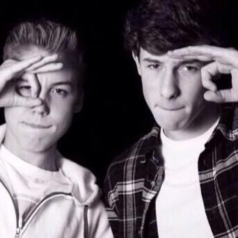 FOLLOW @serialshawn BC SHE FOLLOWS BACK MOST OF THE TIME, IF NOT ASK FOR A FOLLOW BACK! OKAY TYSM ILY❤️