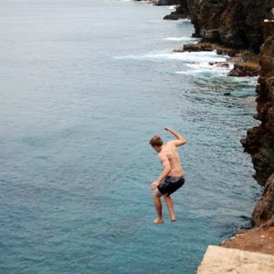 r_clark_'s profile picture. 