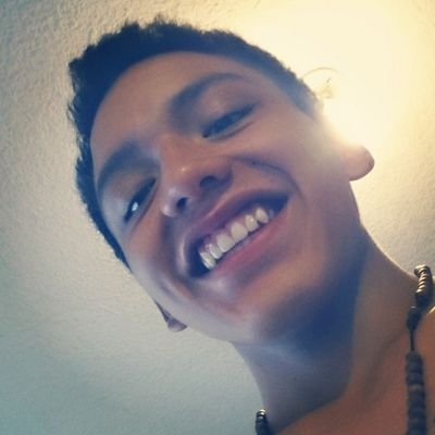Tu tienes que tener, manita arriba, que no te importen los demás :D