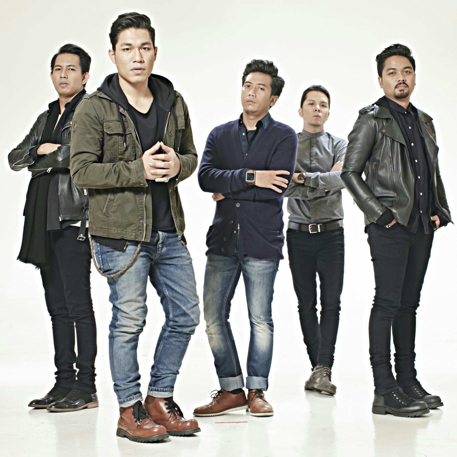 PA_Indonesia's profile picture. Selamat Datang di Official twitter Resmi Pasukan ARMADA Indonesia. Sebuah Komunitas Pecinta @band_Armada || NEW ALBUM : #MajuTerusPantangMundur