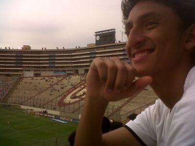 Estudiante de Administracion y Marketing UPC. Ritmos del tiempo. Amante del futbol