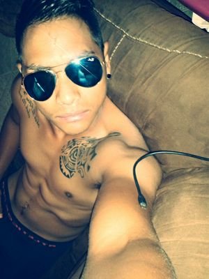 Olα me llαmo Alexis soy divertidO,me gustta mucho bob esponjα, el caffe frio,el skαtte & si qieresz saver masz sobre Yo qe esperasz sigueme :D