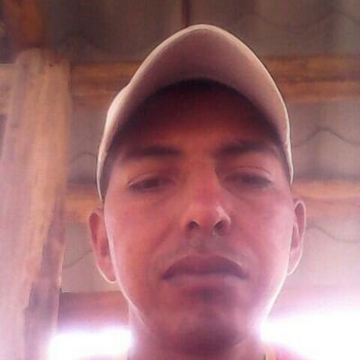 ser muy amistoso con todos y ayudar sin mirar a quiem